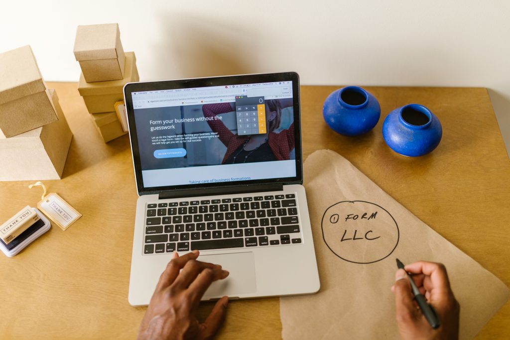 South Africa-based agency owner: is starting a US LLC worth it for US clients?